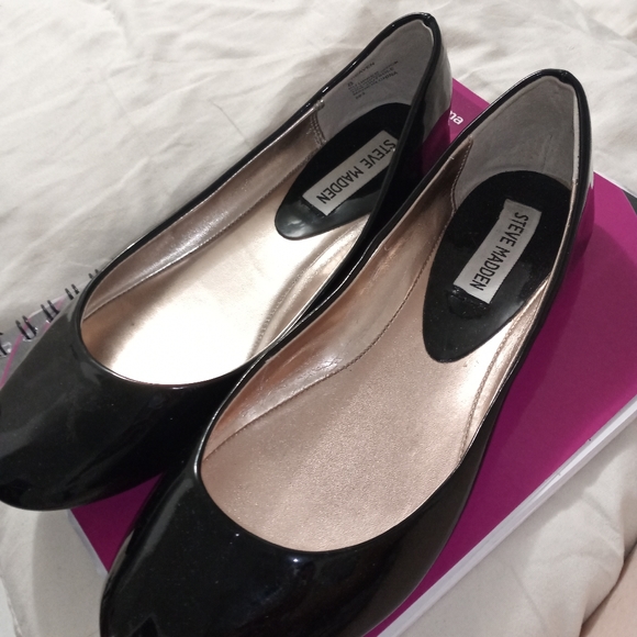 Shoes - Picture 3 of 5